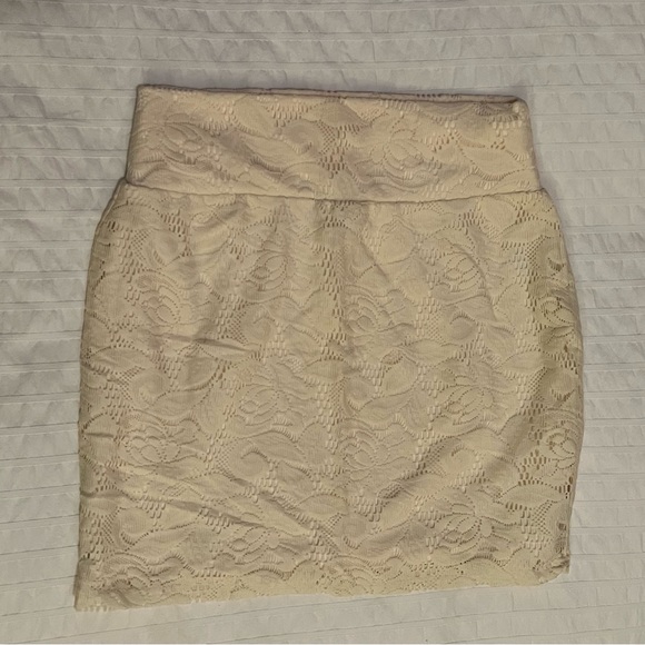 Cotton on short skirt with lace - Picture 1 of 4